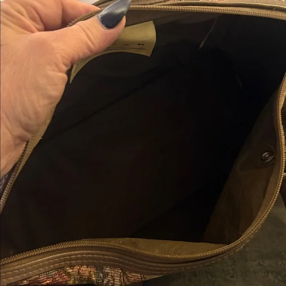 3 piece vintage Jaguar luggage set - Picture 10 of 15